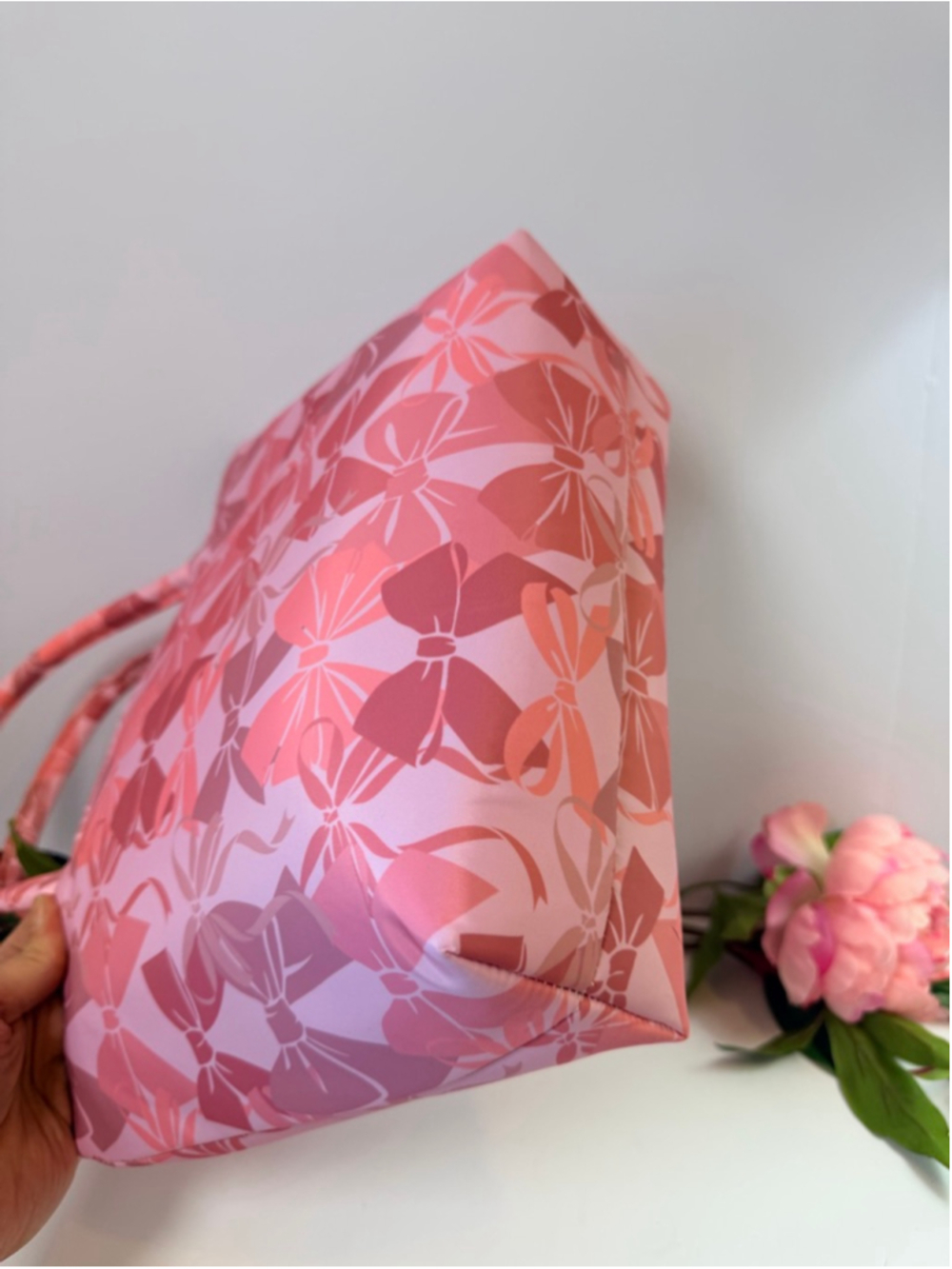 Betsey Johnson Pink Bow Insulated Lunch Tote NWT - Picture 3 of 5